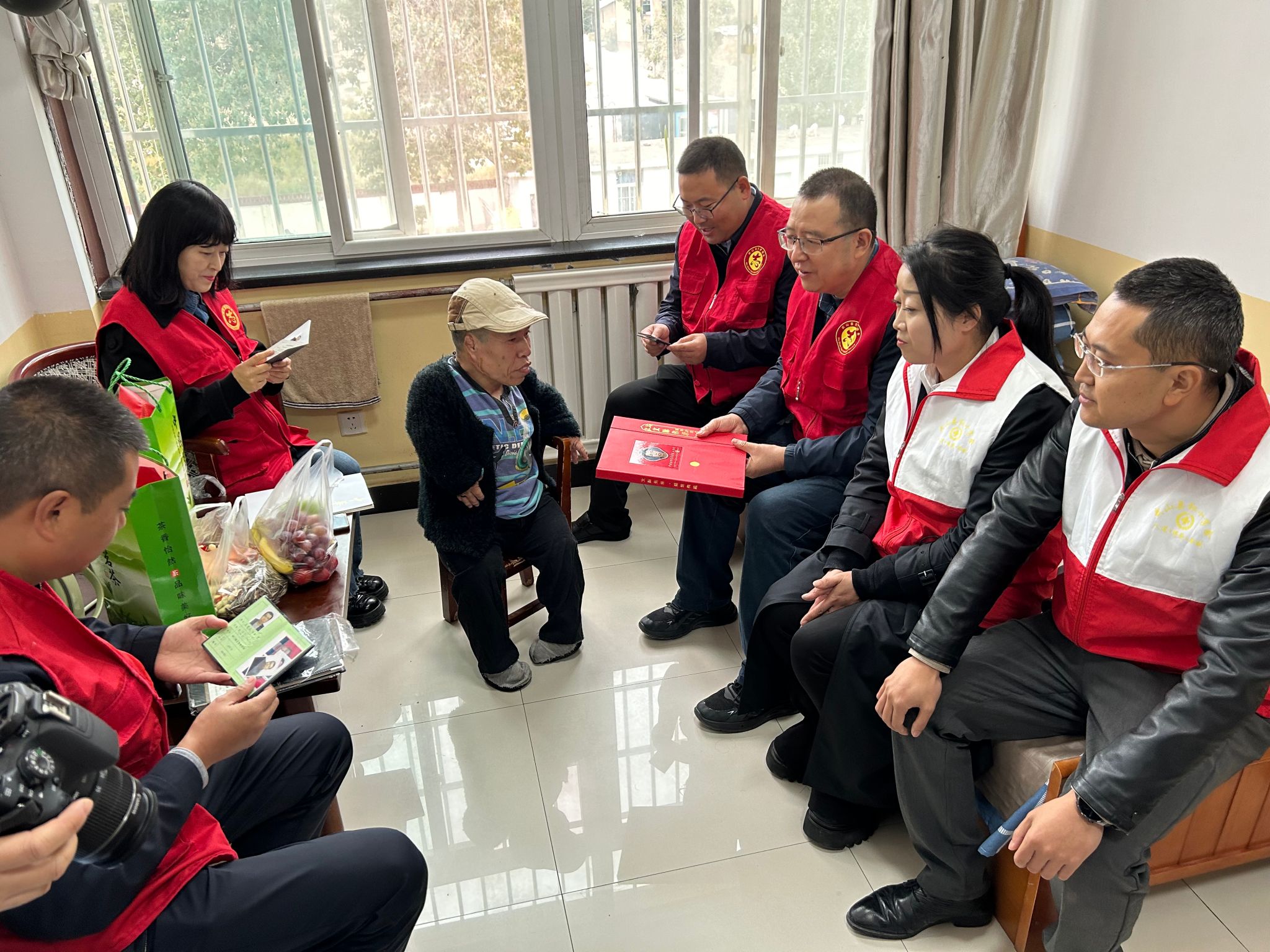 武山县民政局开展“九九重阳节·浓浓敬老情”关爱老人系列活动 传递养老之声